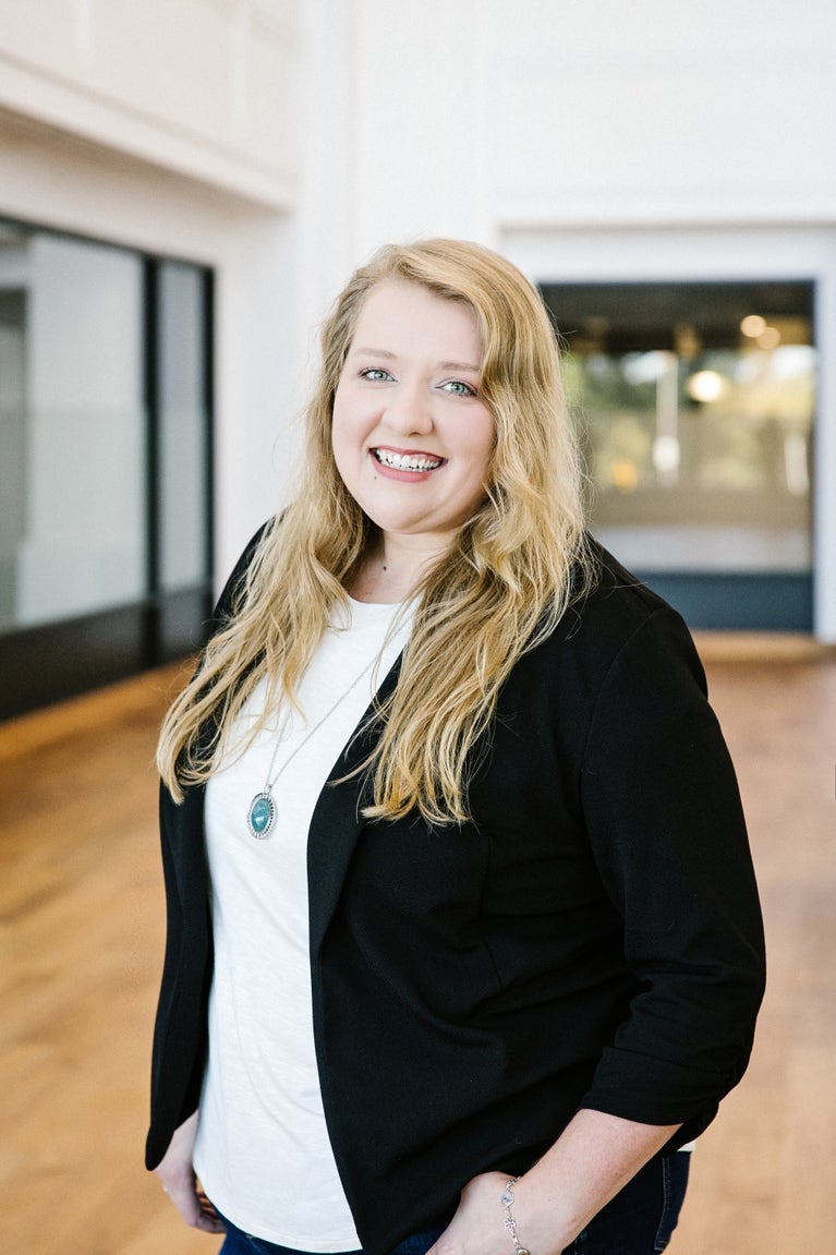Sarah Reinartz headshot