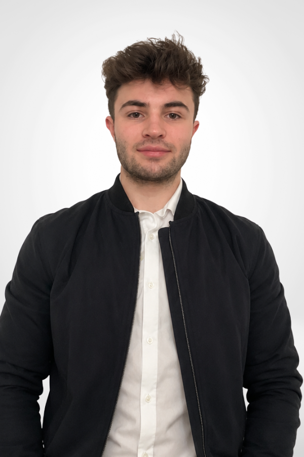 Zach   Horgan headshot