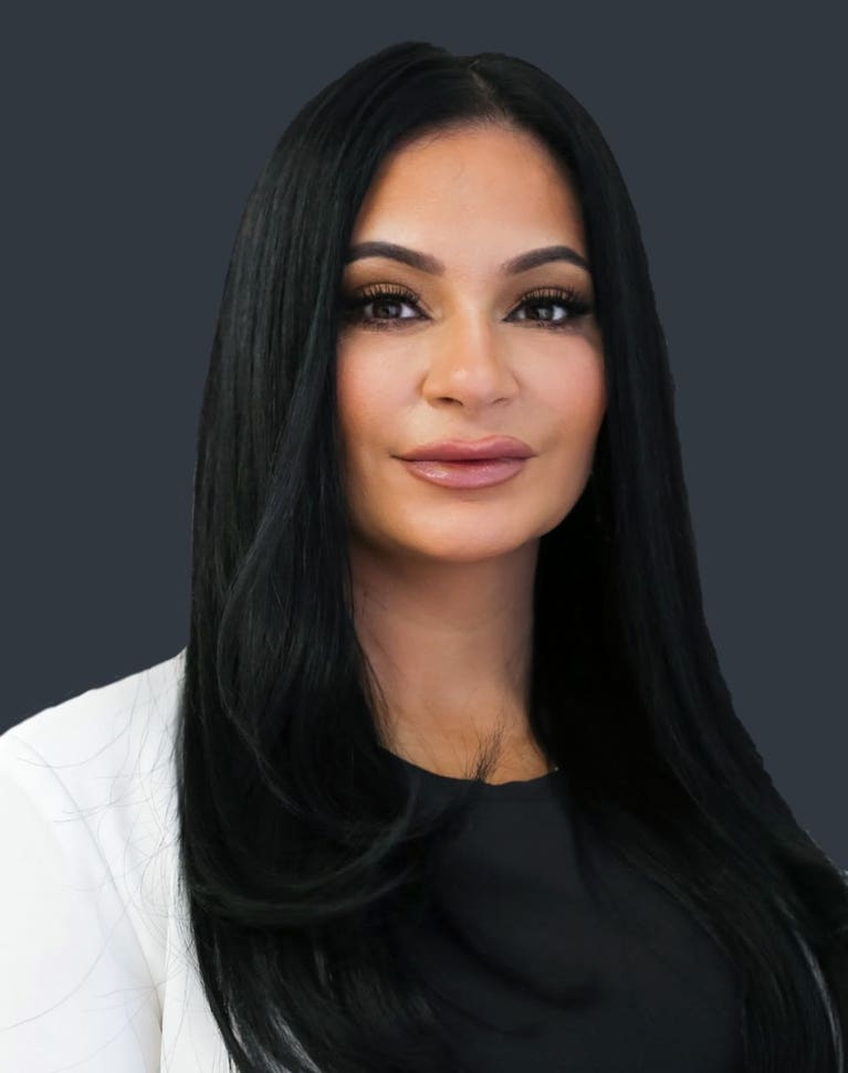 Carina Shnorhokian