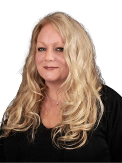 Melissa Petalas headshot