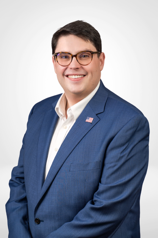 Brandon  Robbins headshot