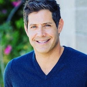 Drew Bell headshot