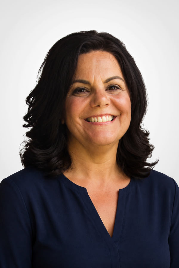 Tami  Pelletier headshot