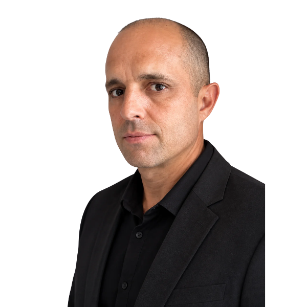 Chris Wells headshot
