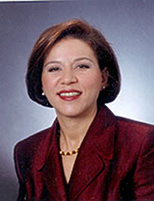 Gita Eslami headshot