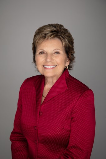 Joanne Becker, Associate Broker