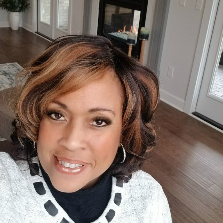 Carla Walker headshot