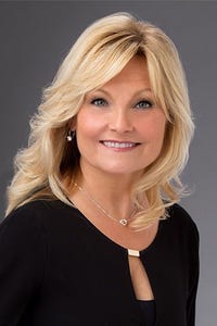 Carolyn Anastasio headshot