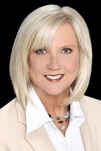 Colleen Dingley headshot