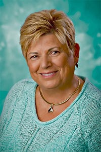 Patricia Eppolito headshot