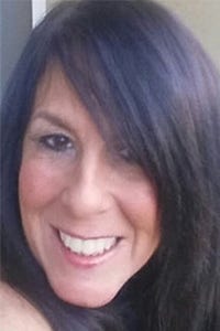 Donna Goffredo-Stiles headshot