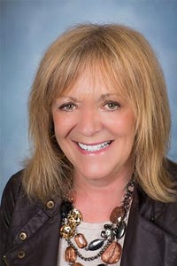 Karen Heydorn headshot