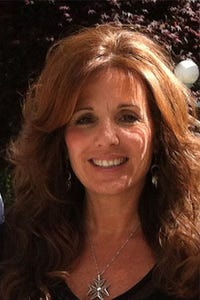 Lorianne Iorio headshot