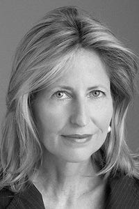 Laura J. Kelson headshot