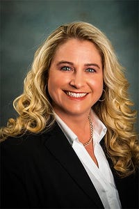 Kathryn Lachowicz headshot