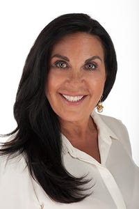 Barbara Montone headshot