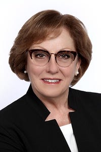 Candace Stefflre headshot