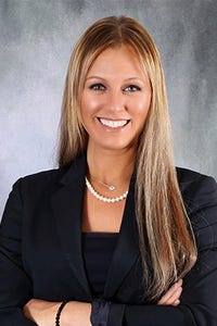 Jamie Travis headshot