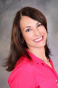 Rose Venezia headshot