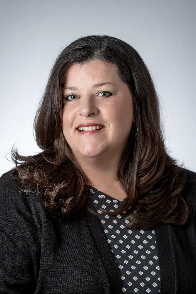 Teri Forrest headshot