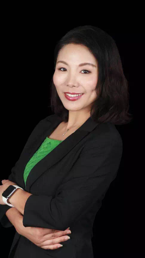 Lisa Cheng headshot