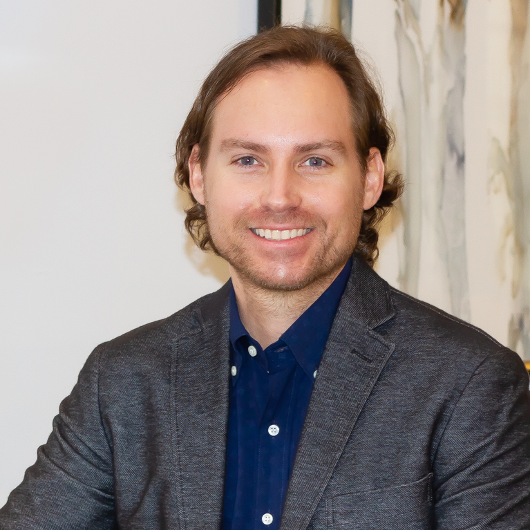 Greg McMahon headshot