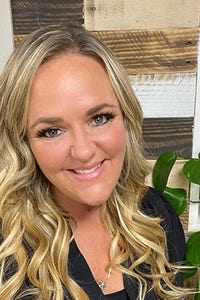 Danielle Bisignano headshot