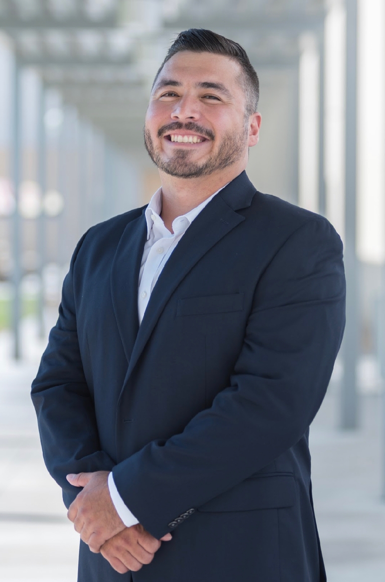 Alan Candelario Simi Valley Evolve Real Estate Inc.