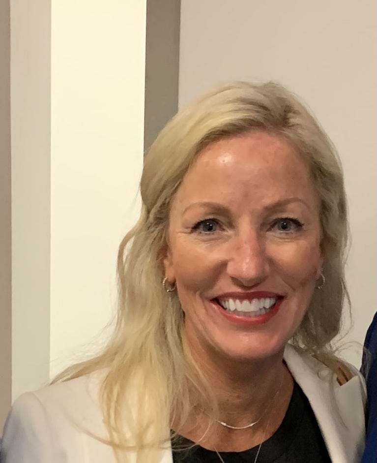 Patricia Maloney headshot