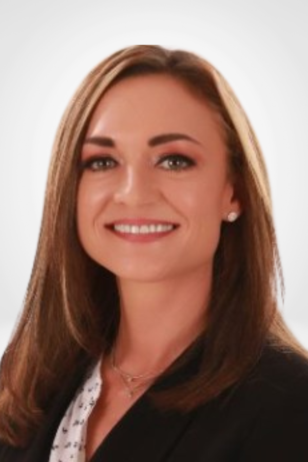 Kendra Ahearn headshot