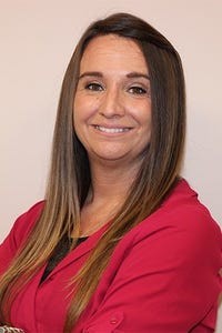 Christina Waldhelm headshot