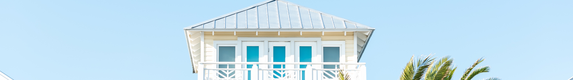 Anna Maria Island, Florida charming barrier island with white sandy beaches, turquoise Gulf waters, beachfront cottages, shops, dining, and relaxed Old Florida coastal lifestyle.