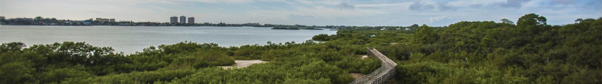Seminole, Florida suburban community with parks, lakes, residential neighborhoods, shopping, dining, and easy access to Gulf Coast beaches in Pinellas County.