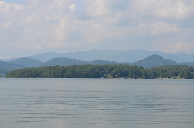 featured area for Lake Blue Ridge Homes