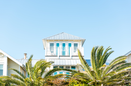 Anna Maria Island, Florida charming barrier island with white sandy beaches, turquoise Gulf waters, beachfront cottages, shops, dining, and relaxed Old Florida coastal lifestyle.