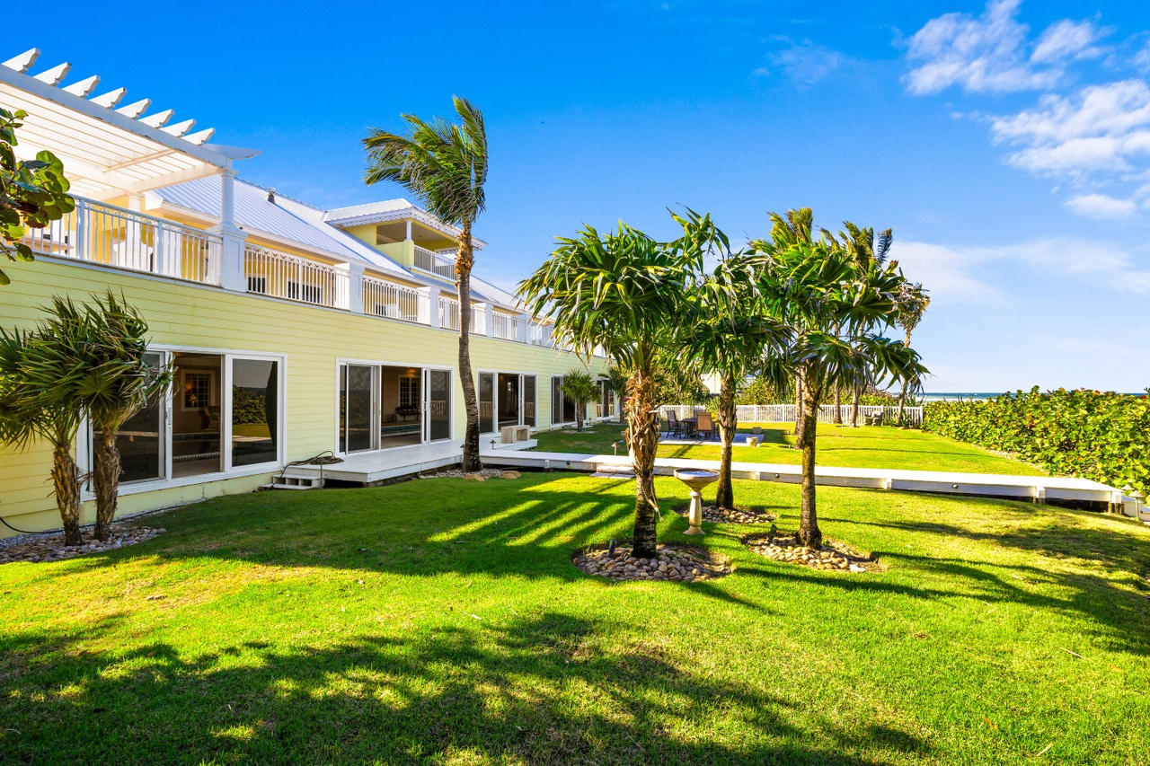 Sold 5045 S Highway A1a, Melbourne Beach, FL 32951 5 Beds / 5 Full