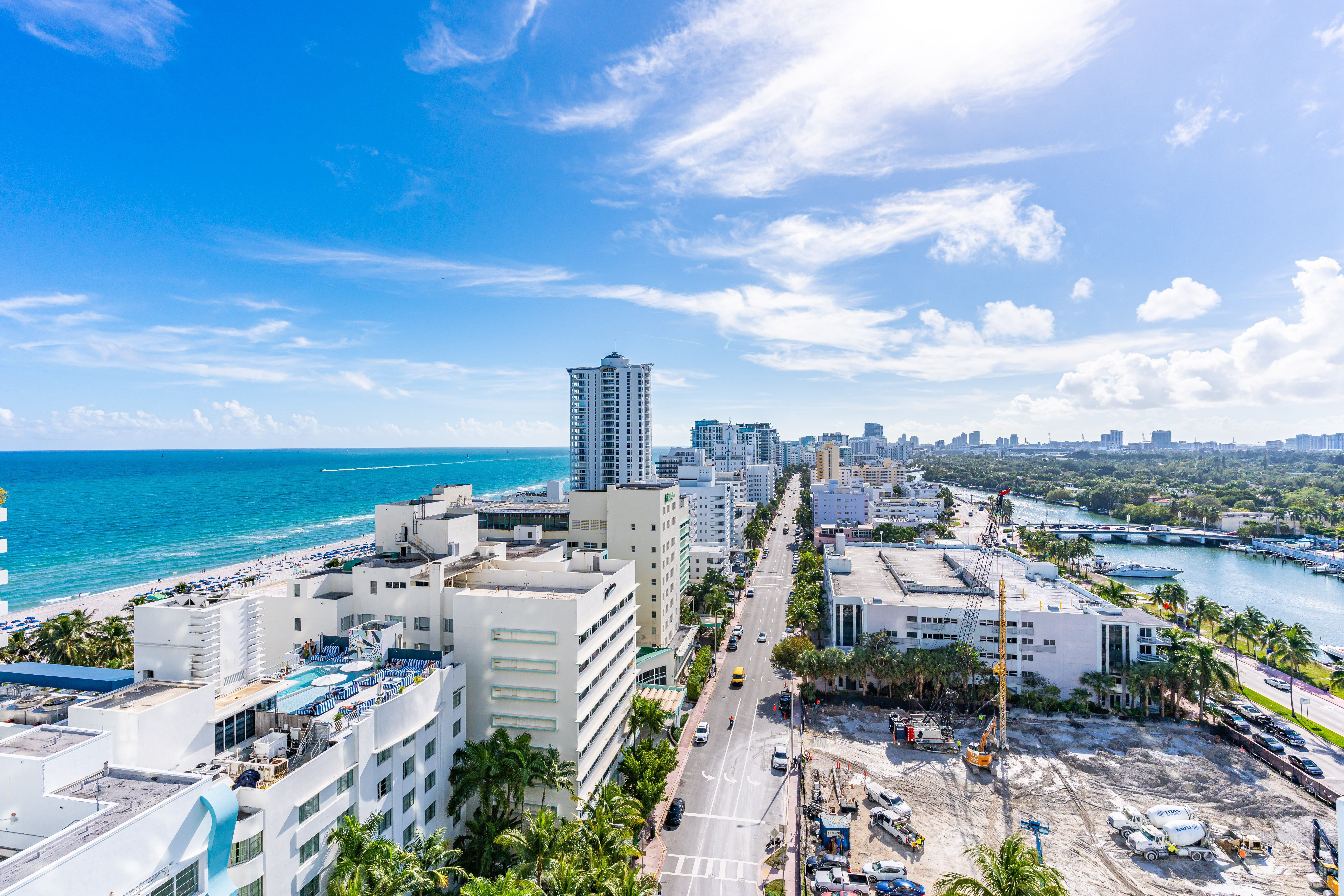 Sold: 4401 Collins Ave, #1604, Miami Beach, FL 33140 | 1 Bed / 2