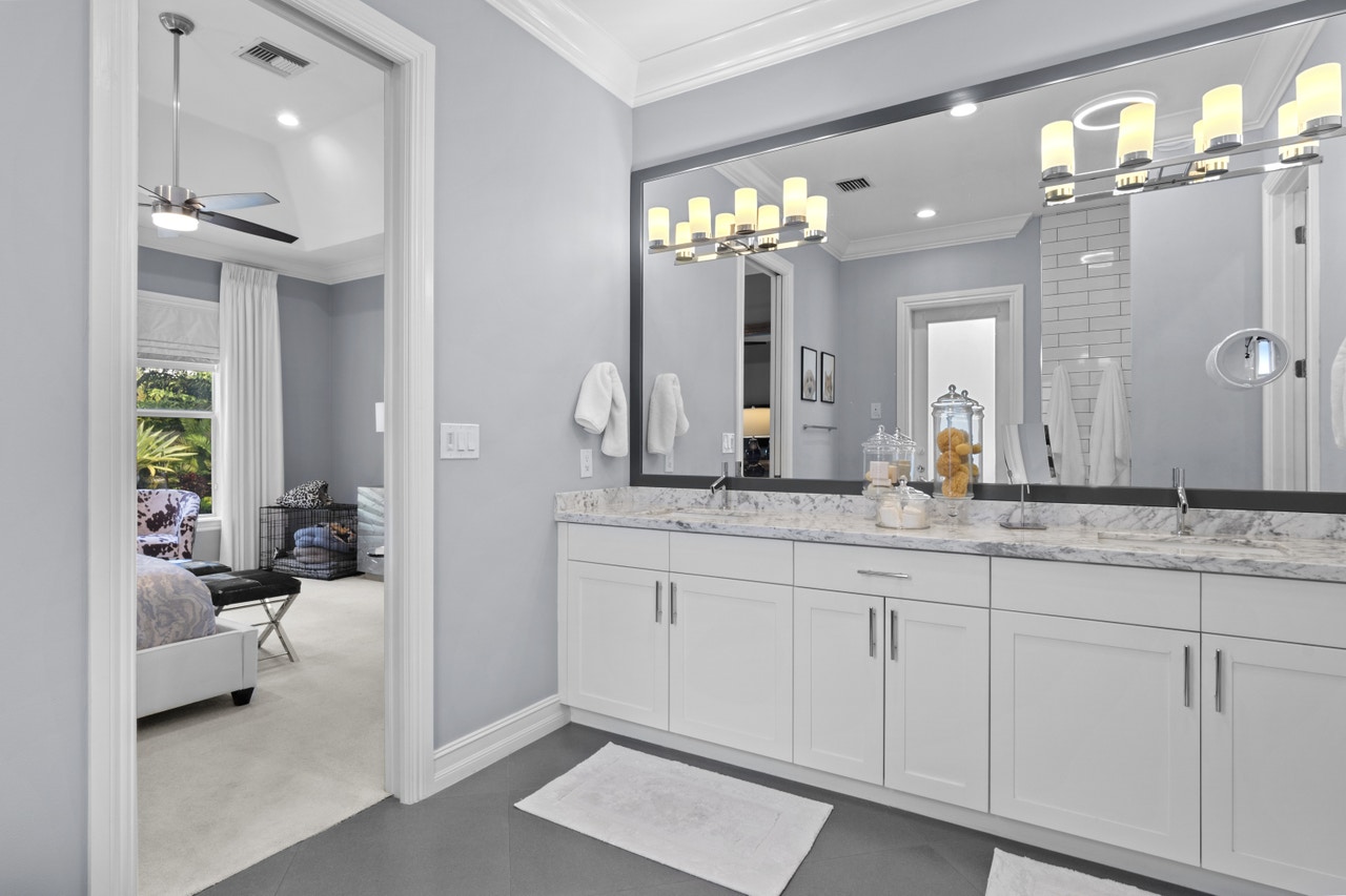 Sold: 1624 NE 17th Way, Fort Lauderdale, FL 33305 | 3 Beds / 2 Full Baths |  $1,375,000