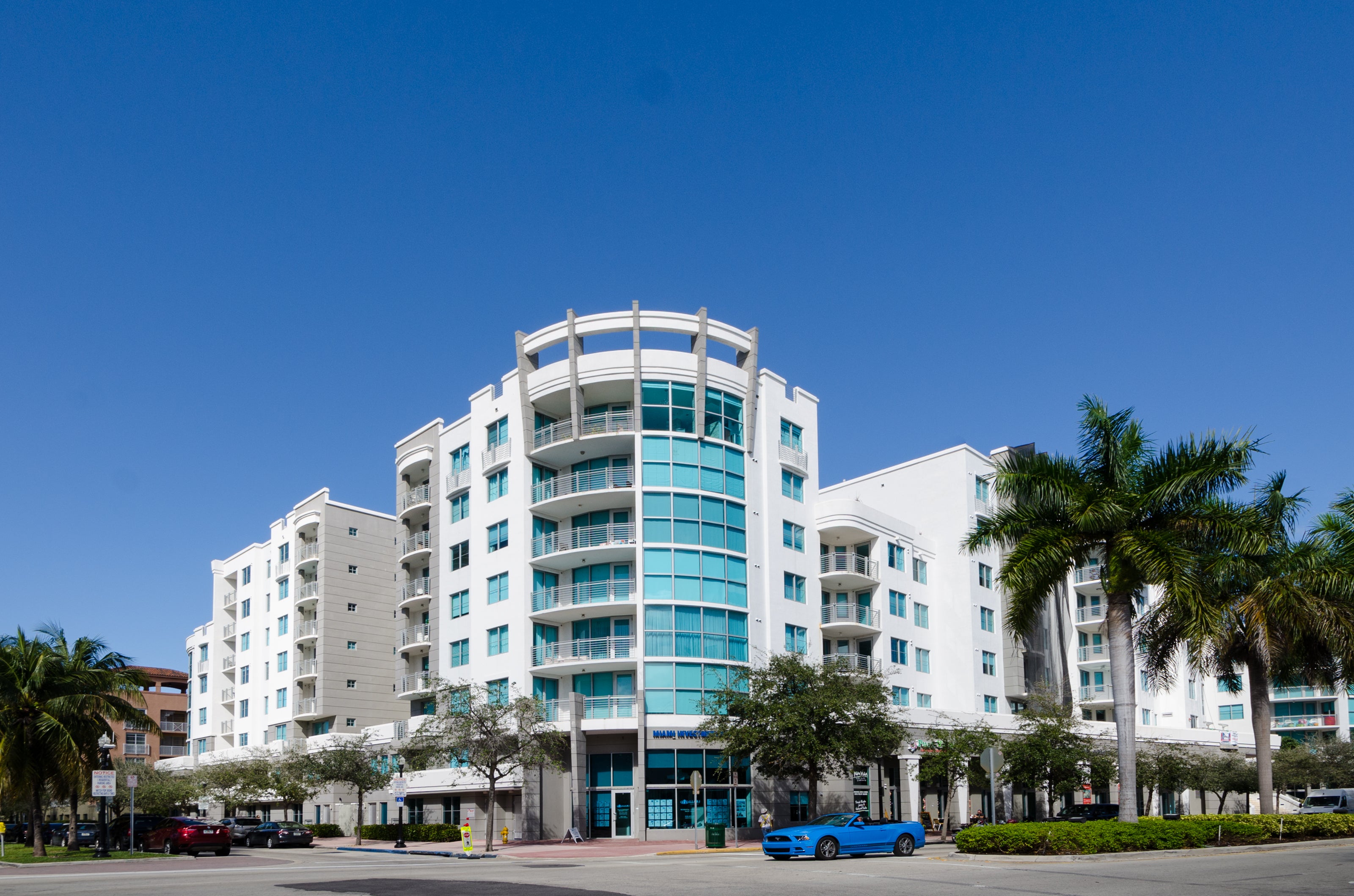 Explore 110 Washington Ave, Miami Beach, FL 33139: A Complete Travel Guide