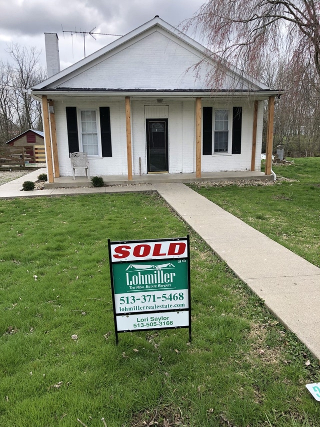 Lori Saylor Realtor at Lohmiller Real Estate