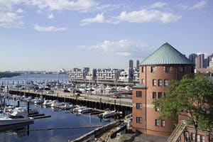 Luxury Waterfront Living Boston MA - Photo 3
