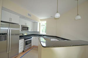7 Cameron: Your Home Designed for Luxury Living Cambridge MA - Photo 3