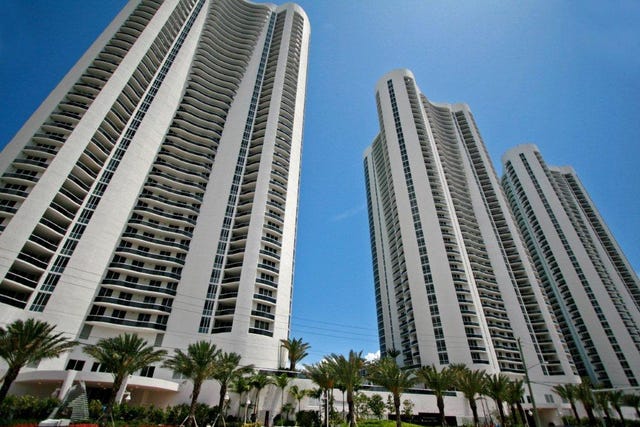 Trump Towers Sunny Isles Beach FL