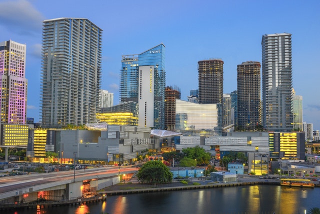 Brickell City Centre - Rise & Reach Miami FL
