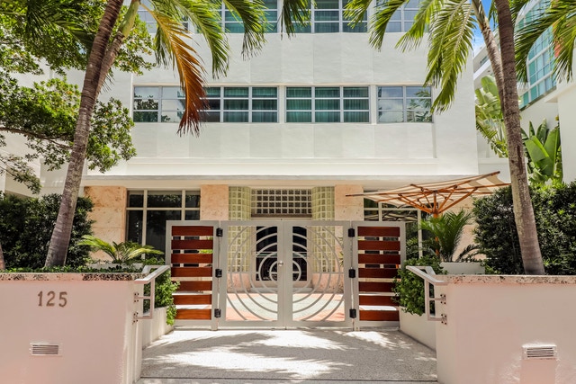 Ocean House Miami Beach FL