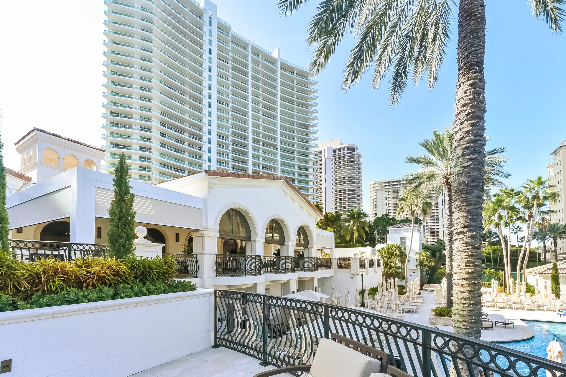 Porto Vita ONE Sotheby's International Realty