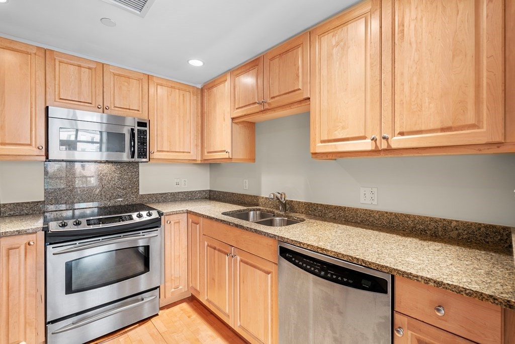 Bowdoin Place Beacon Hill Boston condos