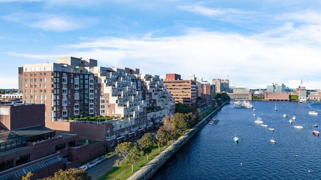 Esplanade Luxury Condos for Sale and Rent in Cambridge