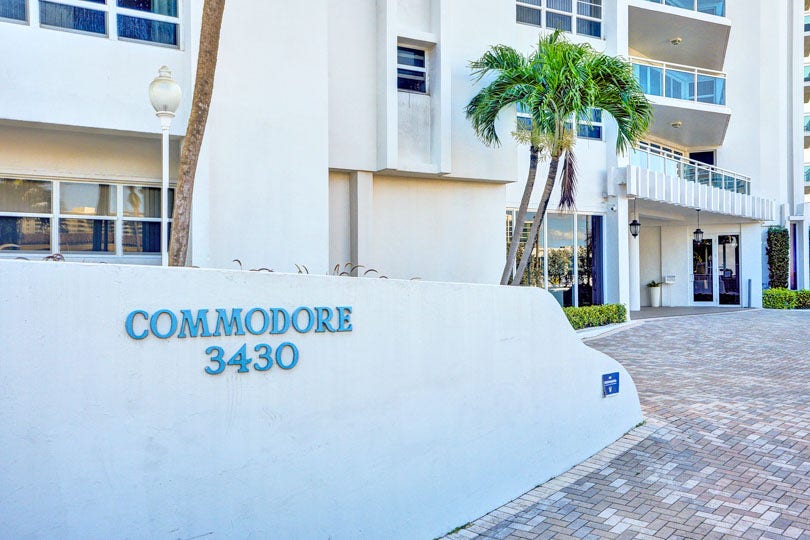 3430 Galt Ocean Dr Entrance - Top Selling Building Experts