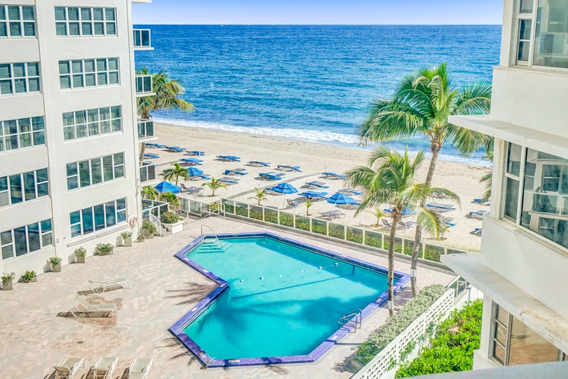Edgewater Arms Heated Oceanfront Pool